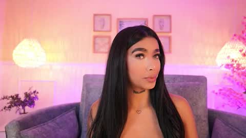 Megan Lowell online show from March 2026 07:08:01 PM