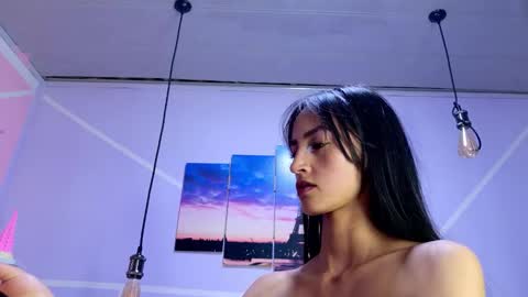 Megann Noa  online show from October 2025 07:27:02 PM