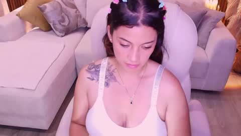 Snapshot of megann_williamss chatting on November 2025 09:04:02 PM Megan online show from November 2025 09:04:02 PM