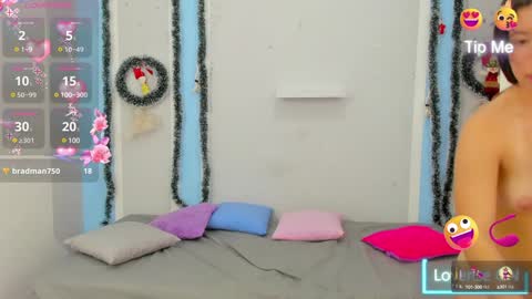 Snapshot of meganqueen2 chatting on December 2024 07:46:02 PM Megan Queen online show from December 2024 07:46:02 PM