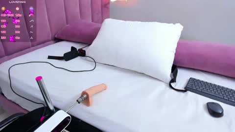 Megan  online show from February 2026 07:32:02 PM