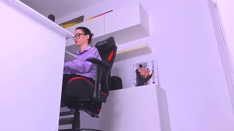 Megan online show from December 2024 10:00:02 PM