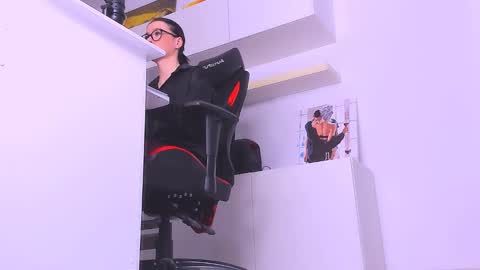 Megan online show from January 2025 10:02:01 PM