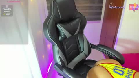 MEGAN  online show from July 2026 06:36:01 PM