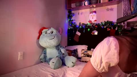 Megan online show from December 2024 01:00:01 PM
