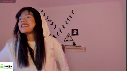 Snapshot of meganthompsonn chatting on October 2025 07:43:01 PM Megan online show from October 2025 07:43:01 PM