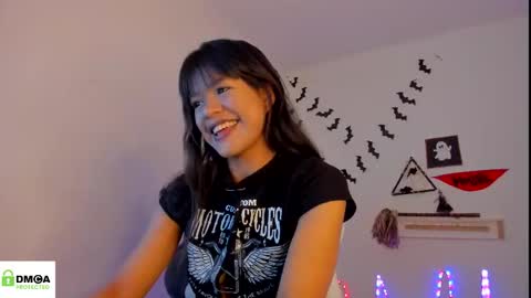 Snapshot of meganthompsonn chatting on October 2025 03:21:02 PM Megan online show from October 2025 03:21:02 PM