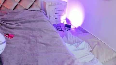 M E G A R A online show from February 2025 07:23:01 AM