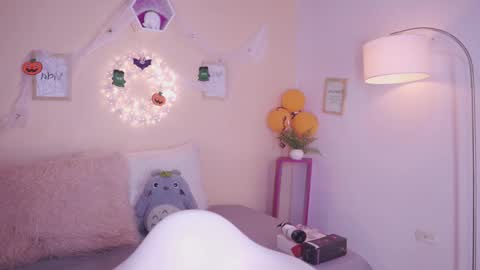 Meggie 1J online show from October 2025 12:34:01 AM