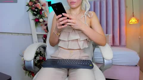 Meghan  online show from January 2025 12:30:02 PM