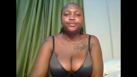 meghan_spice online show from October 2025 06:41:02 PM