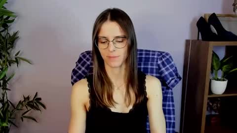 Megi online show from March 2025 05:57:02 PM