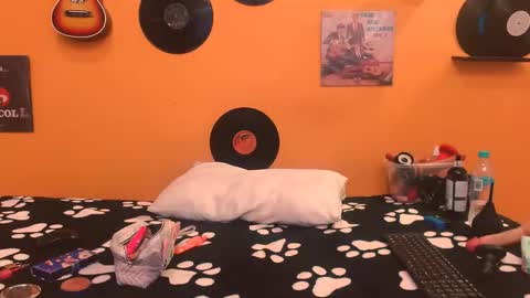 MEIS online show from December 2025 02:40:02 AM