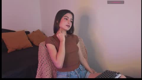 mel0dy_cute online show from October 2025 05:27:02 AM