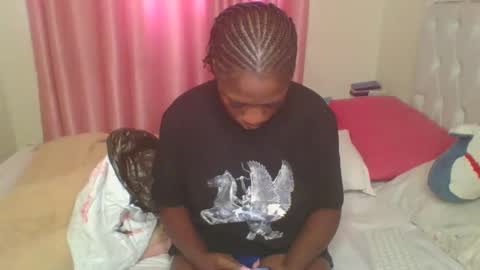 pretty online show from January 2026 07:35:02 AM