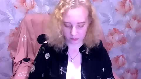 Mel Mellie online show from December 2025 07:51:01 PM