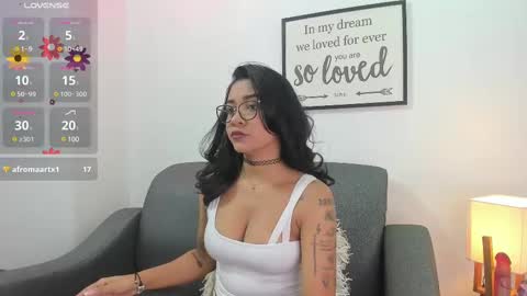 Snapshot of melan_owen chatting on March 2025 02:08:02 PM melan_owen online show from March 2025 02:08:02 PM