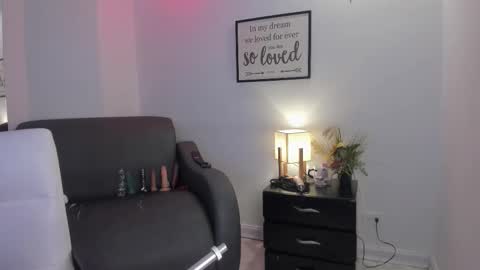 melan_owen online show from January 2026 11:01:01 AM