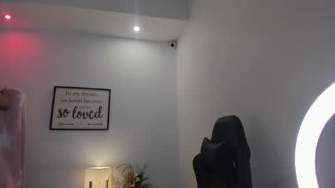 melan_owen online show from March 2026 10:56:02 AM