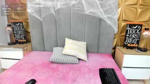 Snapshot of melani_dream chatting on October 2025 02:25:02 PM Melani online show from October 2025 02:25:02 PM