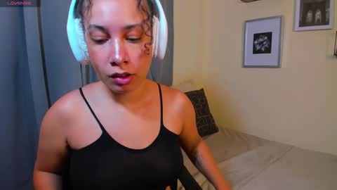 melani online show from October 2025 11:23:01 PM