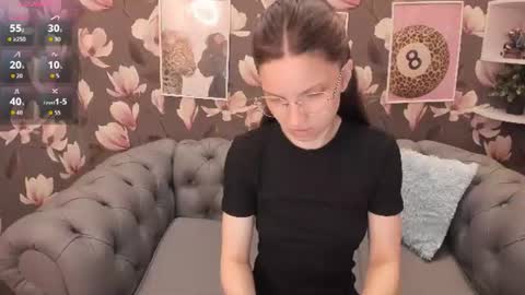 Snapshot of melanie_grant chatting on June 2026 08:17:02 AM Melanie online show from June 2026 08:17:02 AM