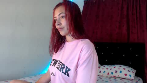 Snapshot of melanie_roux_ chatting on September 2025 09:04:01 PM Melanie roux online show from September 2025 09:04:01 PM