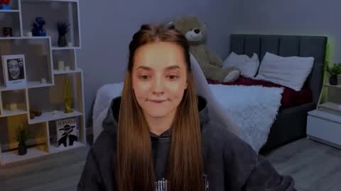 MelanieAlves online show from November 2025 06:09:02 PM