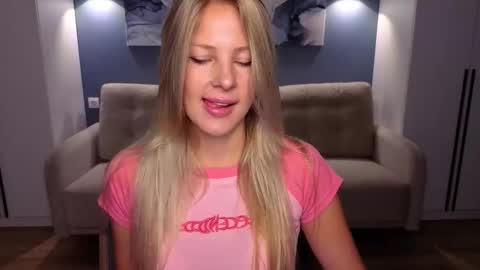 Melanie Bennett online show from September 2025 06:28:02 AM