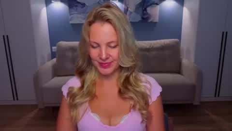 Melanie Bennett online show from July 2026 06:52:01 AM