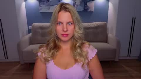 Melanie Bennett online show from July 2026 08:17:02 AM