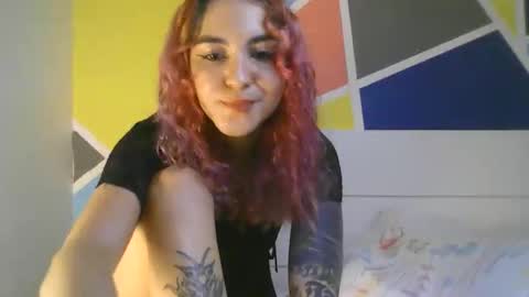 Snapshot of melaniefairy chatting on May 2026 04:06:02 AM Melanie online show from May 2026 04:06:02 AM