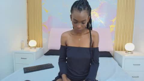 Melanie online show from September 2025 12:54:01 PM