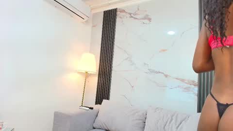 Melanie online show from November 2025 12:16:01 PM