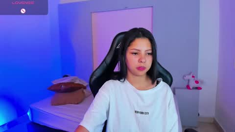 Snapshot of melanimorgan chatting on December 2024 03:29:02 AM Melani dont forget to follow me and like online show from December 2024 03:29:02 AM