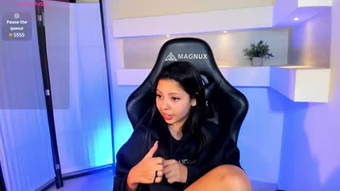 Snapshot of melanimorgan chatting on January 2025 10:27:02 AM Melani dont forget to follow me and like online show from January 2025 10:27:02 AM