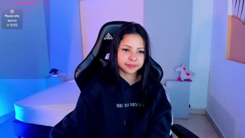 Snapshot of melanimorgan chatting on January 2025 07:59:02 AM Melani dont forget to follow me and like online show from January 2025 07:59:02 AM