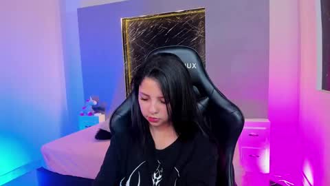 Snapshot of melanimorgan chatting on February 2025 09:04:01 AM Melani dont forget to follow me and like online show from February 2025 09:04:01 AM