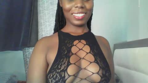 Snapshot of melanin_sassy96 chatting on December 2024 09:06:02 AM bad lil shawry online show from December 2024 09:06:02 AM