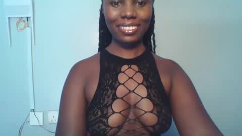 Snapshot of melanin_sassy96 chatting on December 2024 10:41:01 AM bad lil shawry online show from December 2024 10:41:01 AM