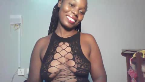 Snapshot of melanin_sassy96 chatting on December 2024 04:21:02 PM bad lil shawry online show from December 2024 04:21:02 PM