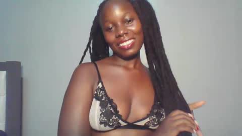 Snapshot of melanin_sassy96 chatting on January 2025 01:23:01 AM bad lil shawry online show from January 2025 01:23:01 AM