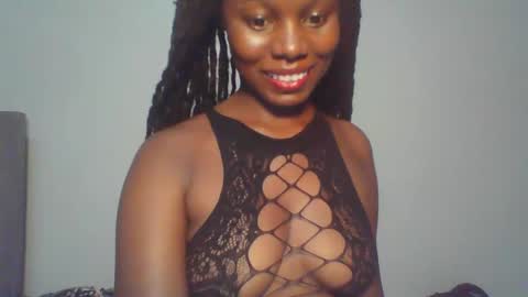 Snapshot of melanin_sassy96 chatting on January 2025 01:43:02 AM bad lil shawry online show from January 2025 01:43:02 AM