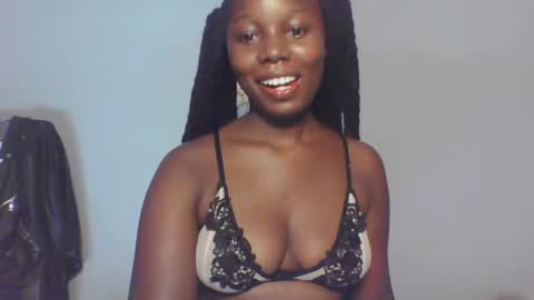 Snapshot of melanin_sassy96 chatting on January 2025 11:00:02 AM bad lil shawry online show from January 2025 11:00:02 AM