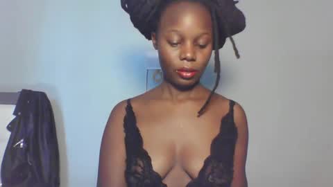 Snapshot of melanin_sassy96 chatting on January 2025 09:41:01 AM bad lil shawry online show from January 2025 09:41:01 AM