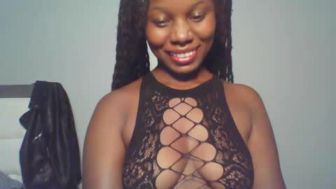 Snapshot of melanin_sassy96 chatting on January 2025 10:32:02 PM bad lil shawry online show from January 2025 10:32:02 PM