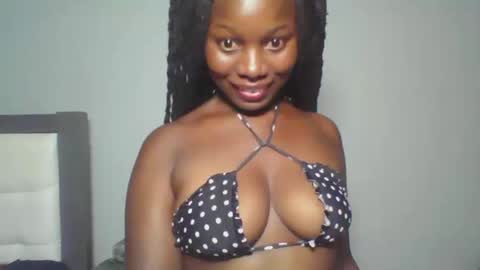 Snapshot of melanin_sassy96 chatting on February 2025 04:25:01 AM bad lil shawry online show from February 2025 04:25:01 AM