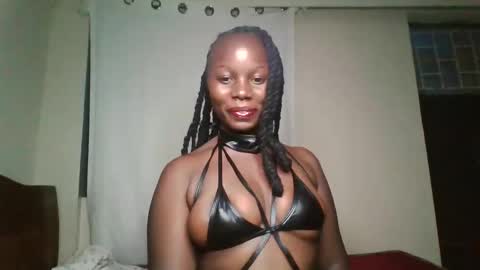 Snapshot of melanin_sassy96 chatting on February 2025 06:00:01 PM bad lil shawry online show from February 2025 06:00:01 PM