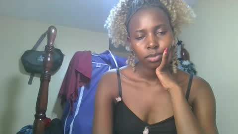 Snapshot of melaninblue chatting on May 2026 02:58:02 PM melaninblue online show from May 2026 02:58:02 PM