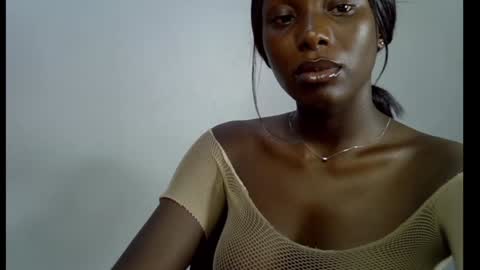Snapshot of melanine_floral chatting on February 2025 10:33:01 PM Praiz online show from February 2025 10:33:01 PM